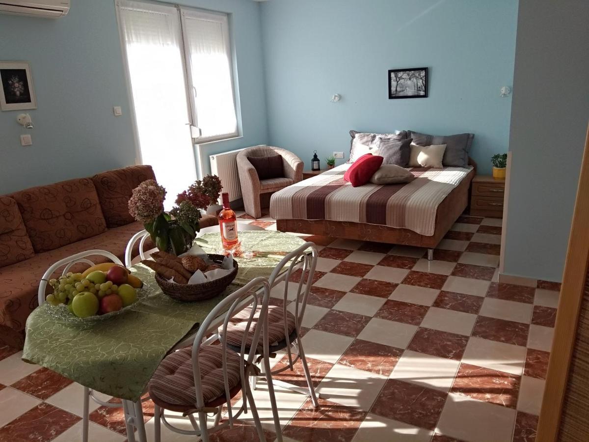 Yellow Apartmanhaz Bük エクステリア 写真